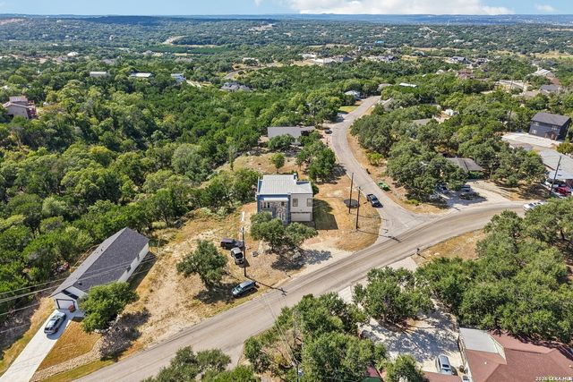 757 CANYON BND, Canyon Lake, TX 78133