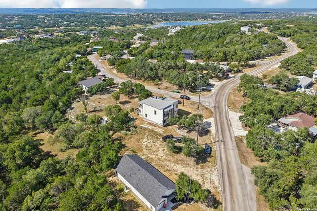 757 CANYON BND, Canyon Lake, TX 78133