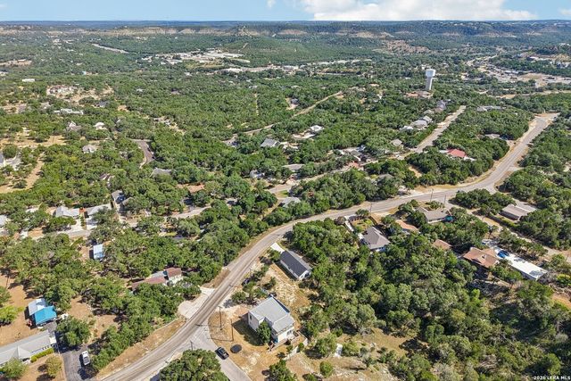 757 CANYON BND, Canyon Lake, TX 78133