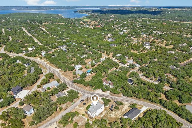 757 CANYON BND, Canyon Lake, TX 78133