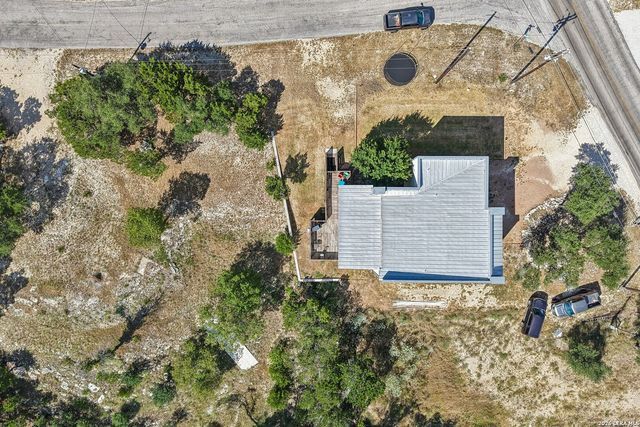 757 CANYON BND, Canyon Lake, TX 78133