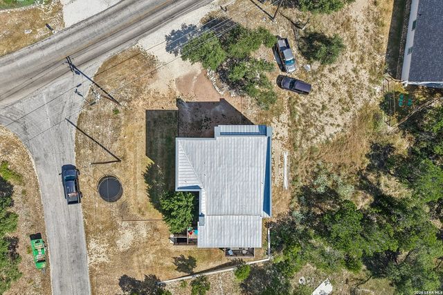 757 CANYON BND, Canyon Lake, TX 78133
