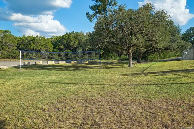 757 CANYON BND, Canyon Lake, TX 78133
