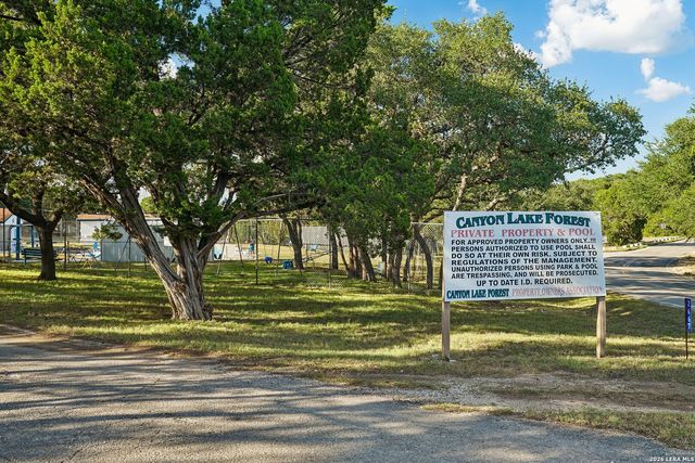 757 CANYON BND, Canyon Lake, TX 78133