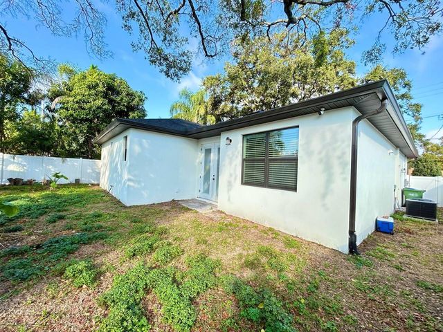 3228 W BEACH STREET, Tampa, FL 33607