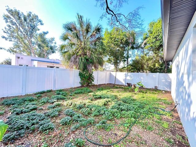 3228 W BEACH STREET, Tampa, FL 33607