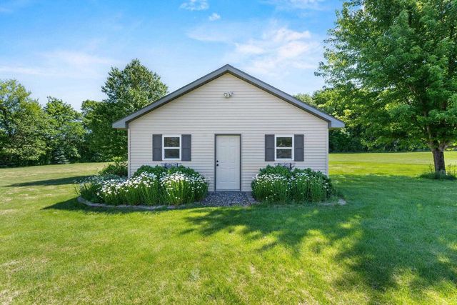 N2672 BUTTERNUT ROAD, Hortonville, WI 54944
