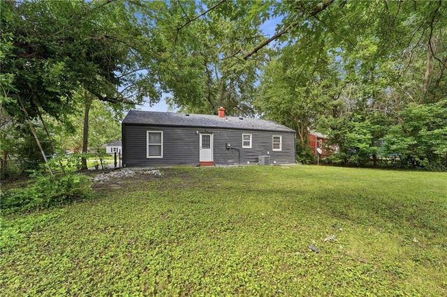 2518 S Crescent Avenue, Independence, MO 64052