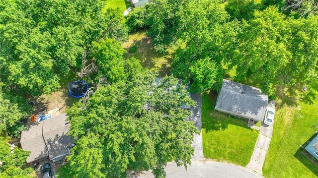 2518 S Crescent Avenue, Independence, MO 64052