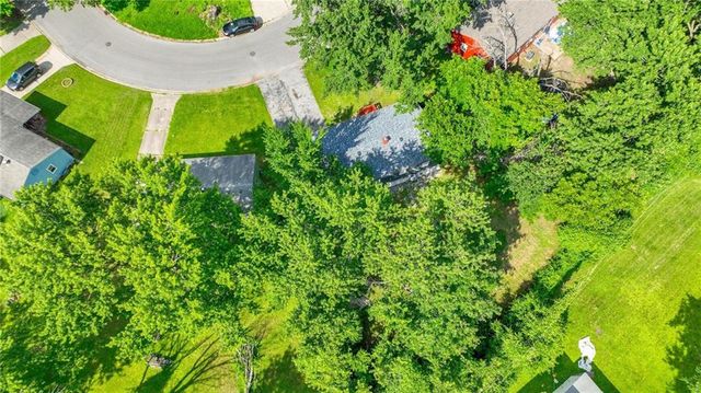 2518 S Crescent Avenue, Independence, MO 64052