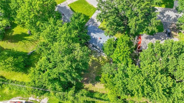 2518 S Crescent Avenue, Independence, MO 64052