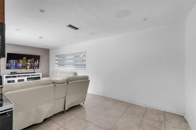 11911 NW 32nd Manor, Sunrise, FL 33323