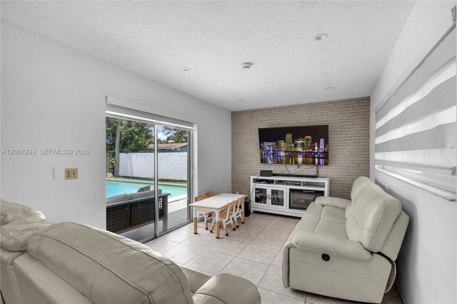 11911 NW 32nd Manor, Sunrise, FL 33323