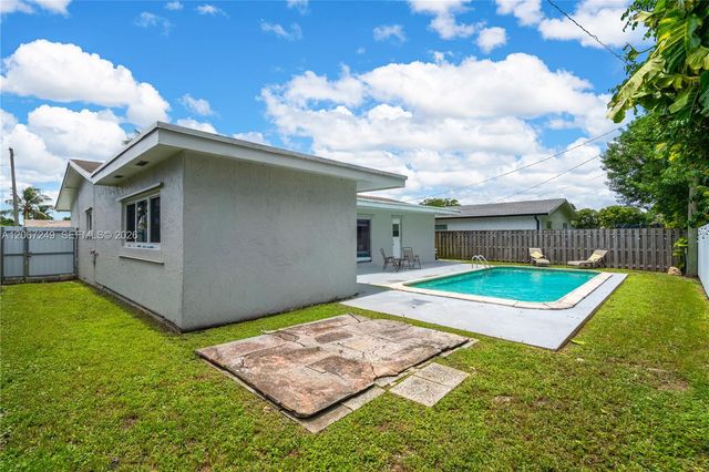 11911 NW 32nd Manor, Sunrise, FL 33323