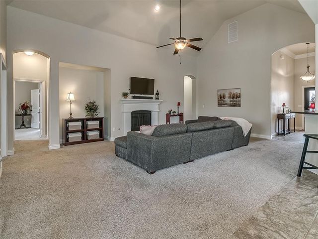 6213 NW 161st Circle, Edmond, OK 73013