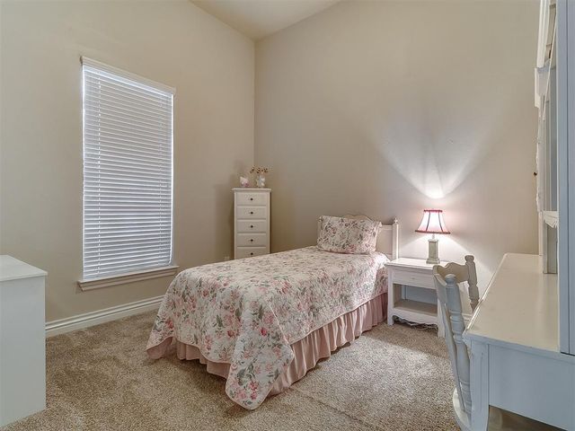 6213 NW 161st Circle, Edmond, OK 73013