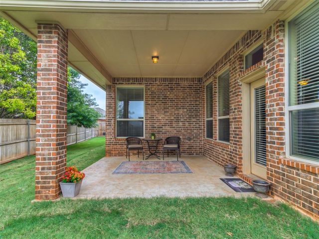 6213 NW 161st Circle, Edmond, OK 73013