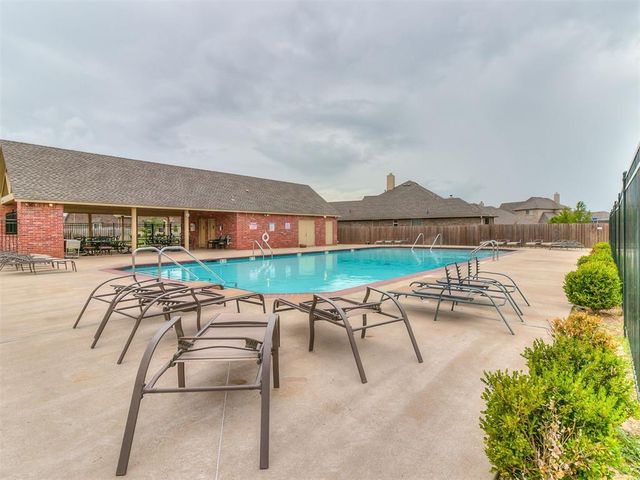 6213 NW 161st Circle, Edmond, OK 73013