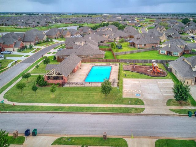 6213 NW 161st Circle, Edmond, OK 73013