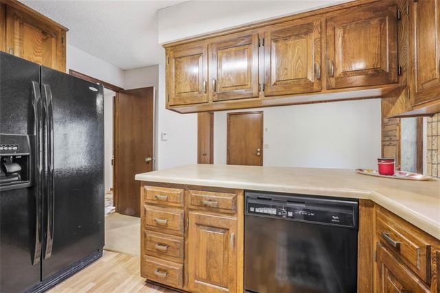 11901 Harrison Drive, Kansas City, MO 64146