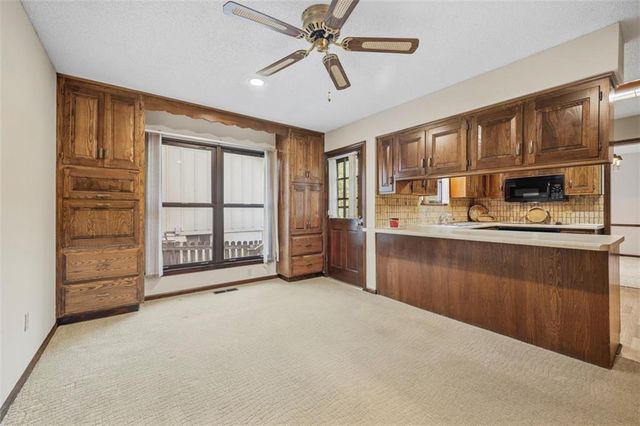 11901 Harrison Drive, Kansas City, MO 64146