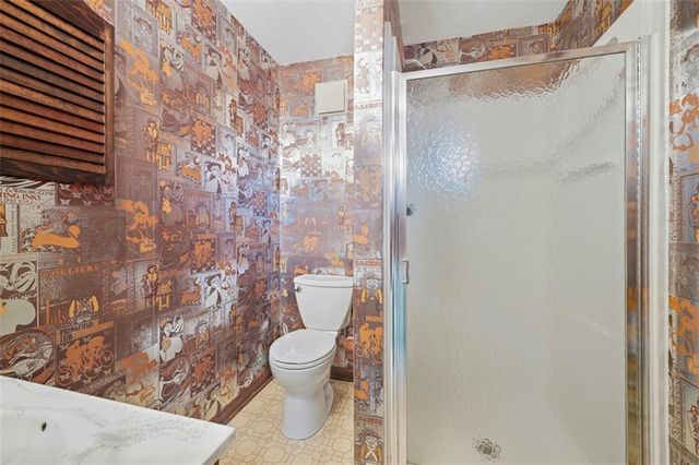 11901 Harrison Drive, Kansas City, MO 64146