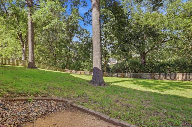 11901 Harrison Drive, Kansas City, MO 64146