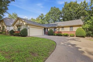 11901 Harrison Drive, Kansas City, MO 64146