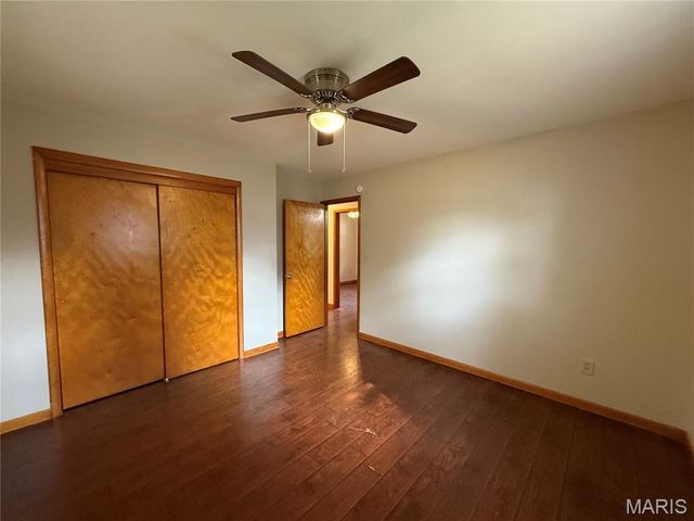 1137 Warren Street, Jerseyville, IL 62052