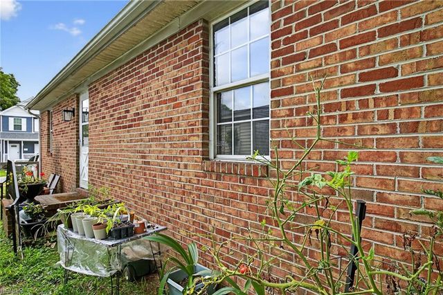 305 N 5th ST, Suffolk, VA 23434