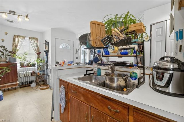 305 N 5th ST, Suffolk, VA 23434