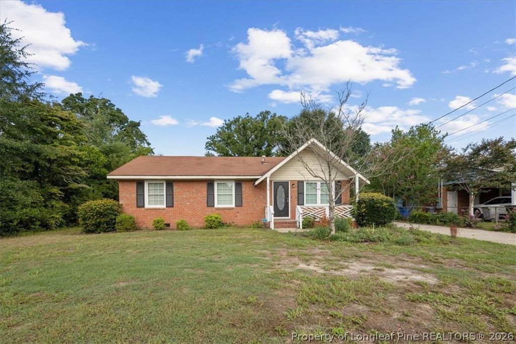 1310 Camelot Drive, Fayetteville, NC 28304 — exterior