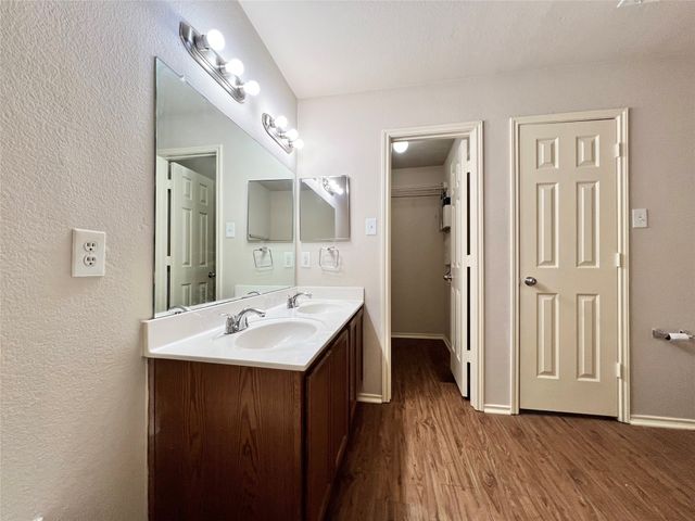 2804 Cameron Way, Mesquite, TX 75181