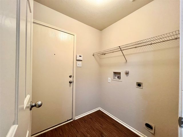 2804 Cameron Way, Mesquite, TX 75181