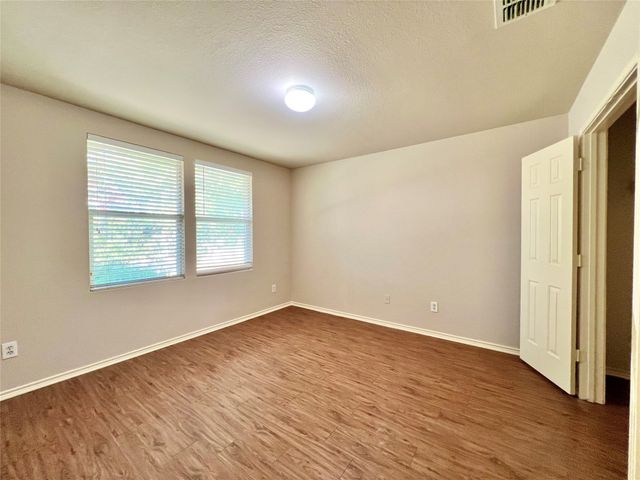 2804 Cameron Way, Mesquite, TX 75181