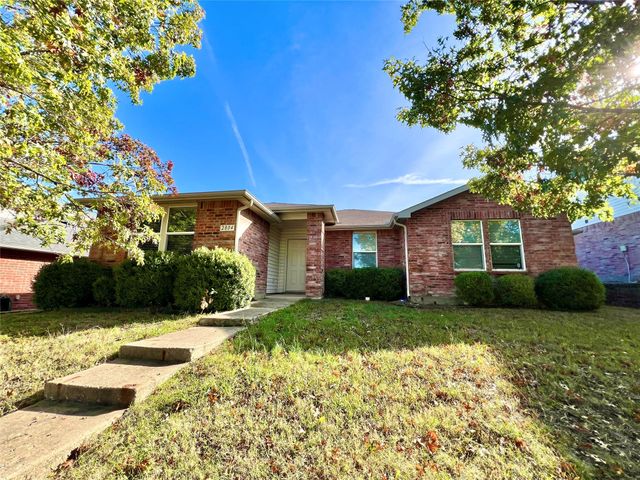 2804 Cameron Way, Mesquite, TX 75181