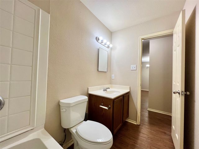 2804 Cameron Way, Mesquite, TX 75181