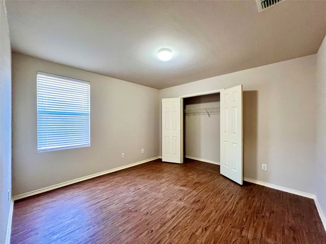 2804 Cameron Way, Mesquite, TX 75181