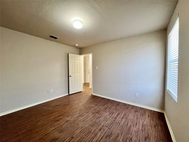 2804 Cameron Way, Mesquite, TX 75181