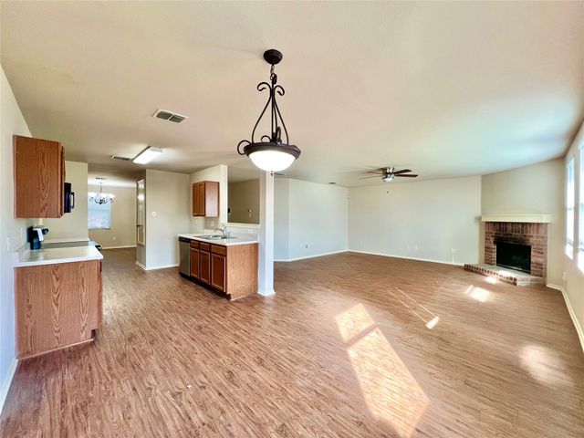 2804 Cameron Way, Mesquite, TX 75181