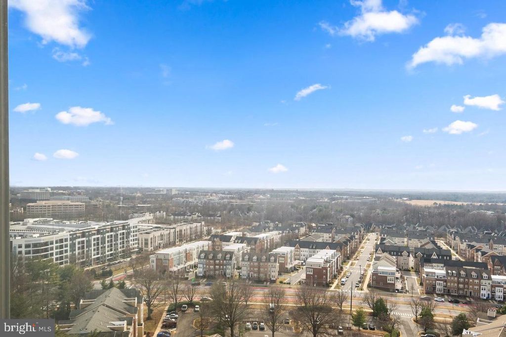 Image 6 of property listing at 9701 FIELDS RD #1808, Gaithersburg, MD 20878