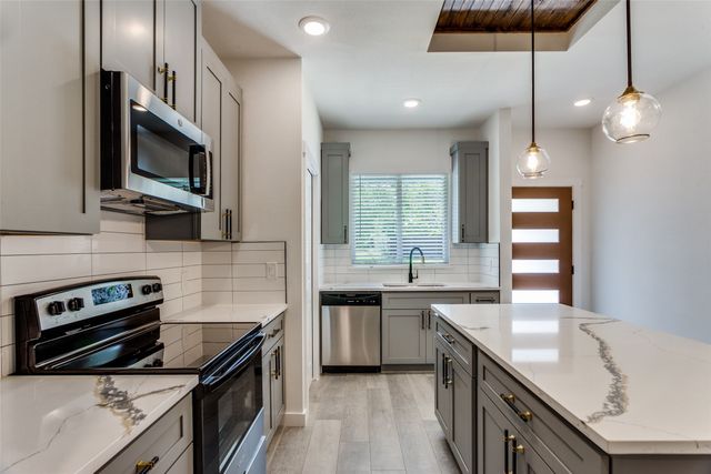 1329 Arizona Avenue, Fort Worth, TX 76104