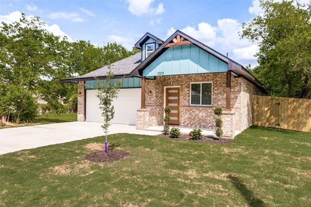 1329 Arizona Avenue, Fort Worth, TX 76104