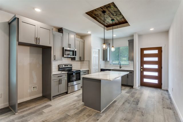 1329 Arizona Avenue, Fort Worth, TX 76104