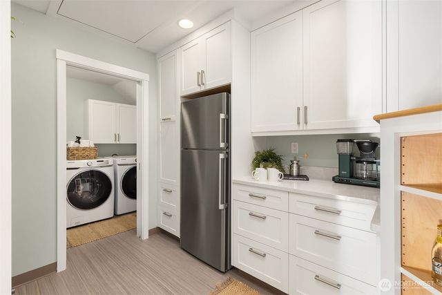 6518 NE Monte Vista Drive, Bainbridge Island, WA 98110