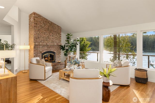6518 NE Monte Vista Drive, Bainbridge Island, WA 98110