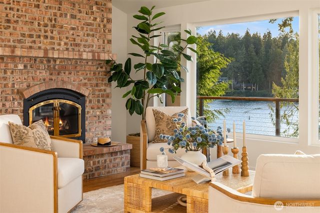 6518 NE Monte Vista Drive, Bainbridge Island, WA 98110
