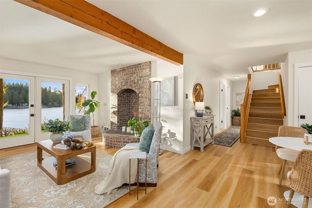 6518 NE Monte Vista Drive, Bainbridge Island, WA 98110