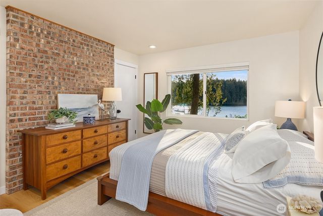 6518 NE Monte Vista Drive, Bainbridge Island, WA 98110