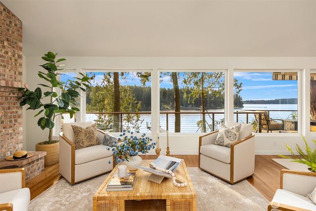 6518 NE Monte Vista Drive, Bainbridge Island, WA 98110